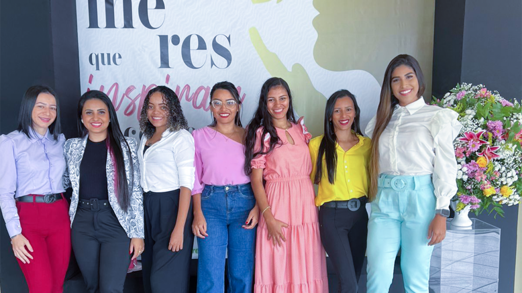 A Comitiva FACMED esteve presente no Encontro Estadual da Mulher Contabilista em Araguaína – TO.